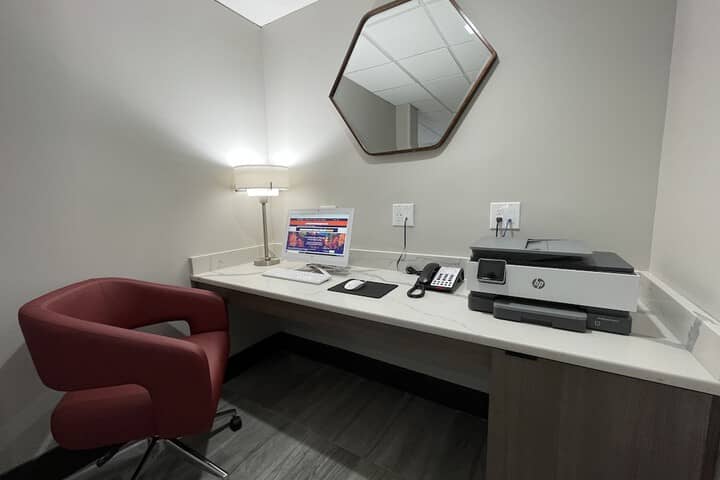 Business Center 29 of 29