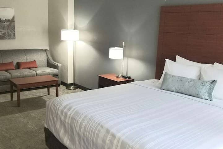 Room 8 of 29
