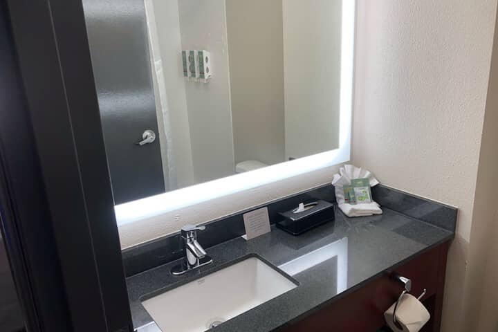 Room 14 of 29