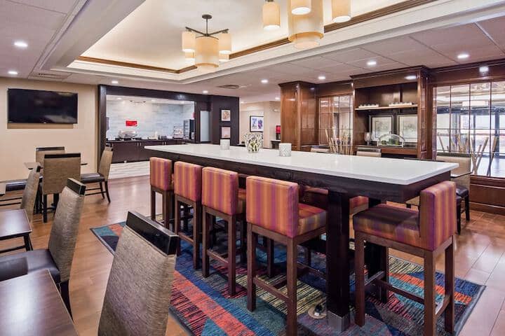 Breakfast area